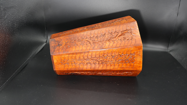 Carving Dustbin